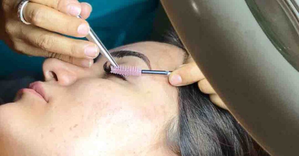 Extensiones de Pestañas en Guadalajara | Aplicación