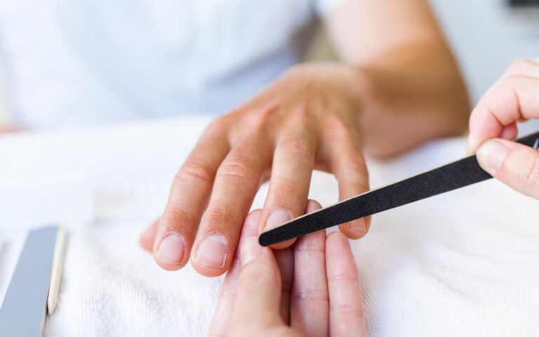 cuales son los beneficios de un manicure | cuidado de uñas | Spa Mexico