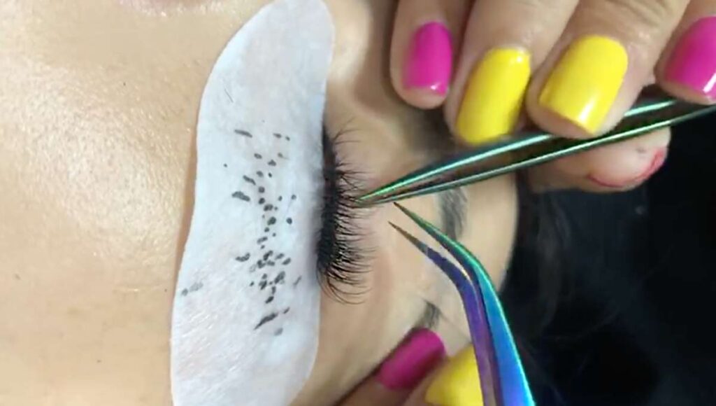 7 Consejos para Antes de Aplicar Extensiones de Pestañas | Lashes Mexico | Spas en Mexico